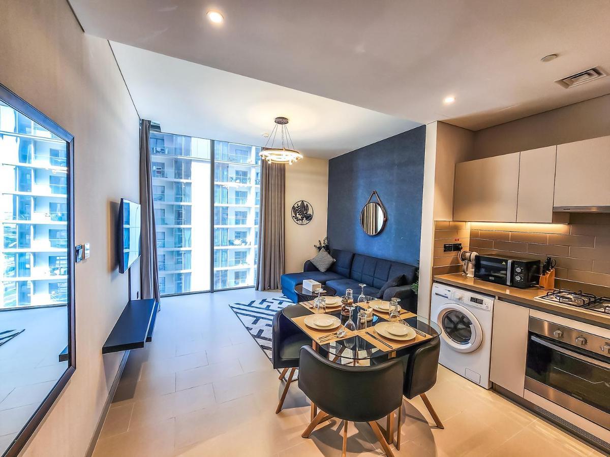 Stay Phenomenal 1 Bedroom Holiday Home Near Burj Khalifa Dubai Exteriör bild