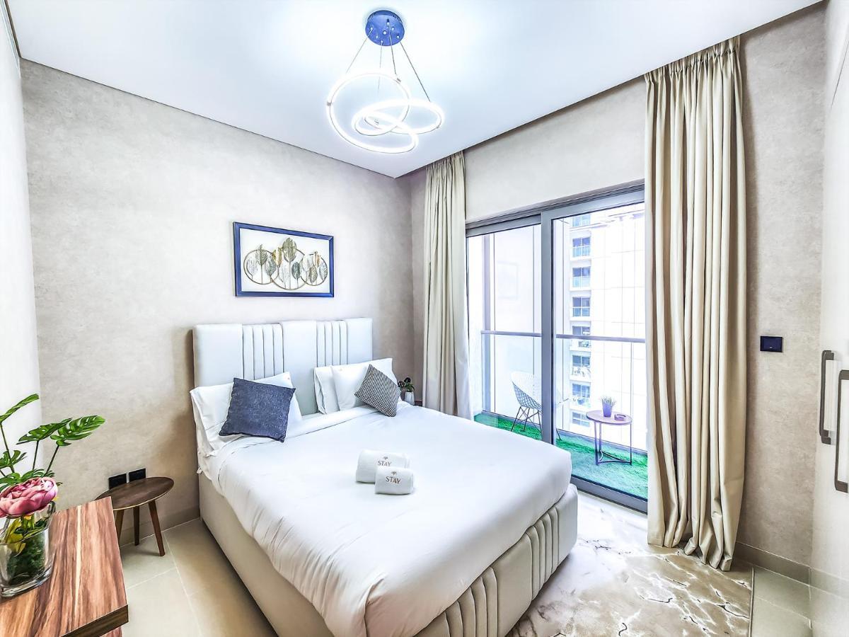 Stay Phenomenal 1 Bedroom Holiday Home Near Burj Khalifa Dubai Exteriör bild